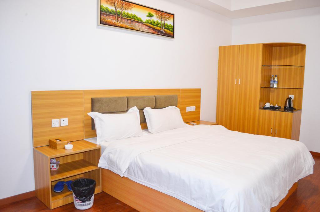 Chinese Business Hotel Kampala Kültér fotó