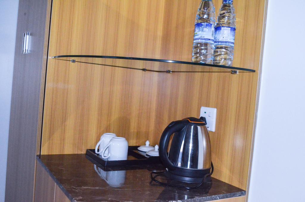 Chinese Business Hotel Kampala Kültér fotó