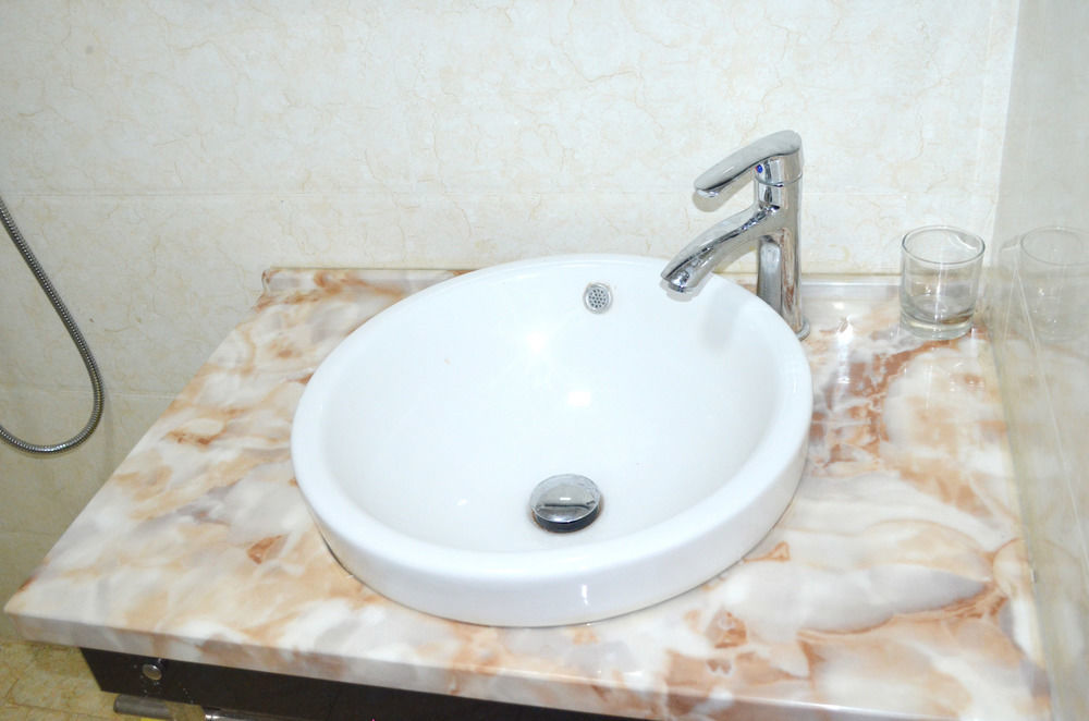 Chinese Business Hotel Kampala Kültér fotó